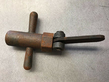 Cargar imagen en el visor de la galería, 1/4&quot; Pencil Rod Tightening Wrench for Concrete Forming